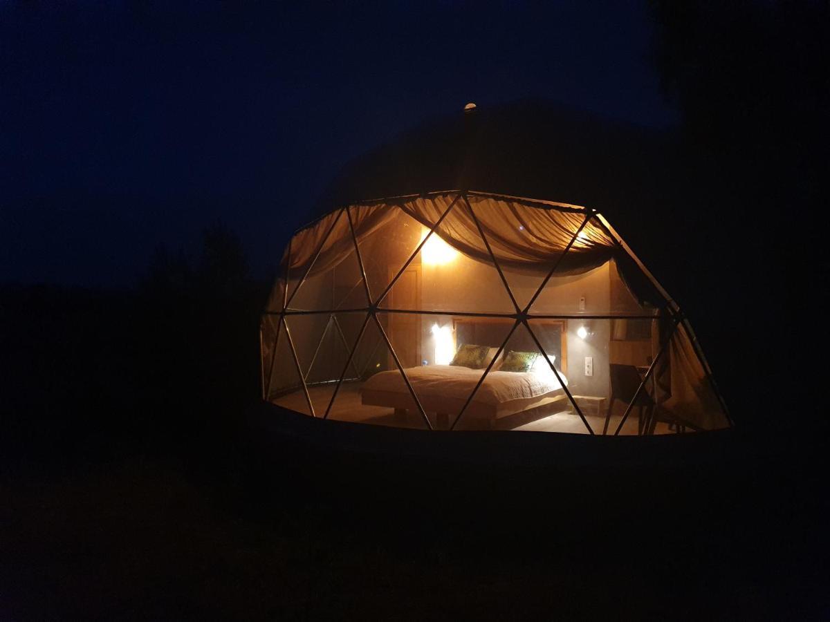 Podniebny Glamping Hotel Borsk Bagian luar foto