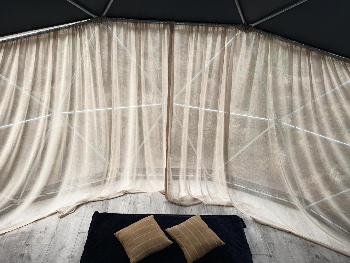 Podniebny Glamping Hotel Borsk Bagian luar foto