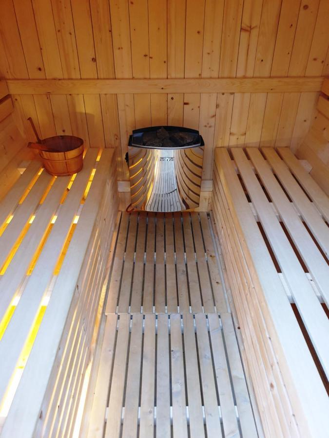 Podniebny Glamping Hotel Borsk Bagian luar foto