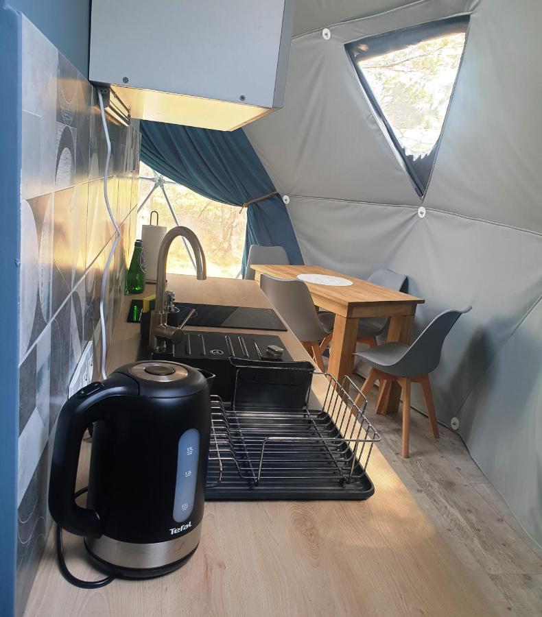 Podniebny Glamping Hotel Borsk Bagian luar foto