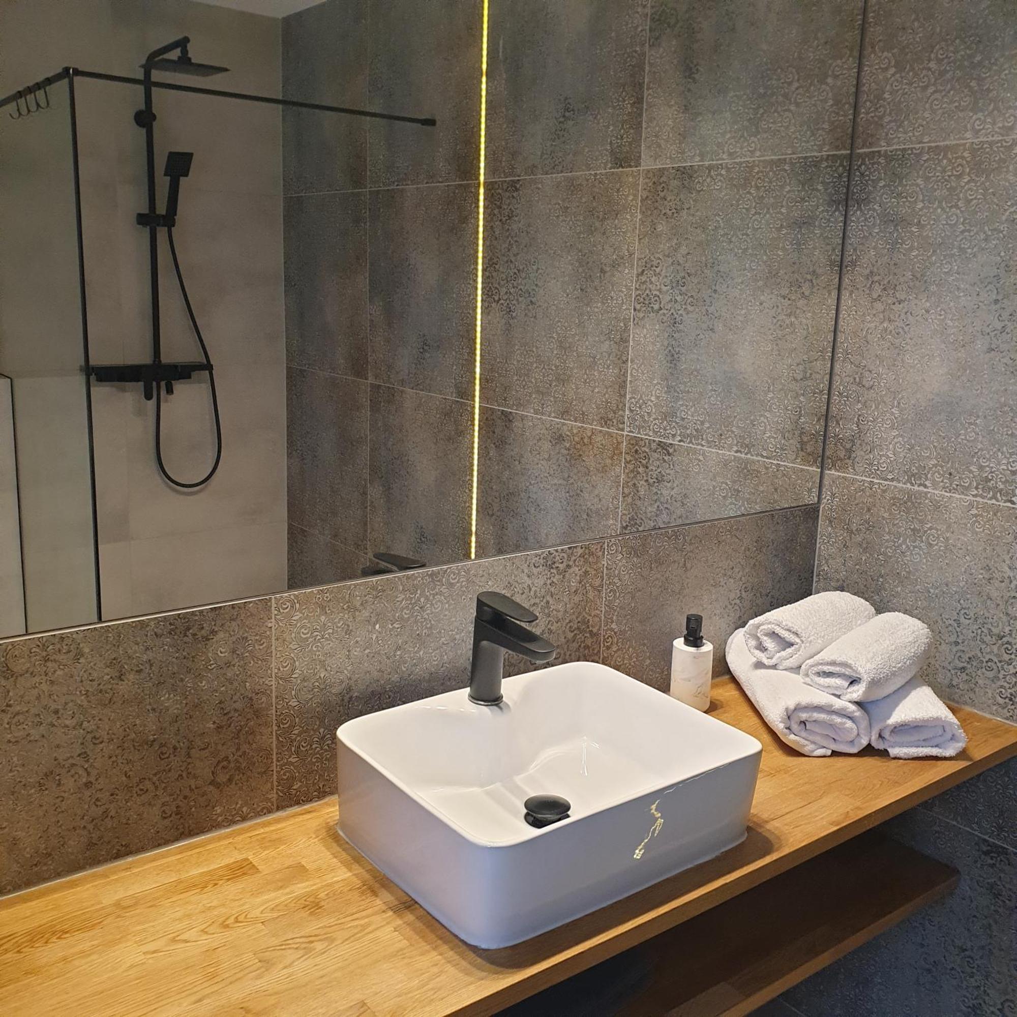 Podniebny Glamping Hotel Borsk Bagian luar foto